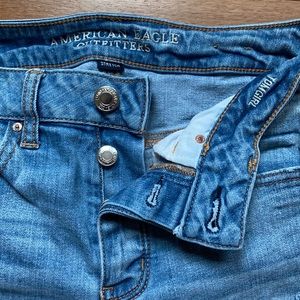 AMERICAN EAGLE OUTFITTERS. stretch. 4